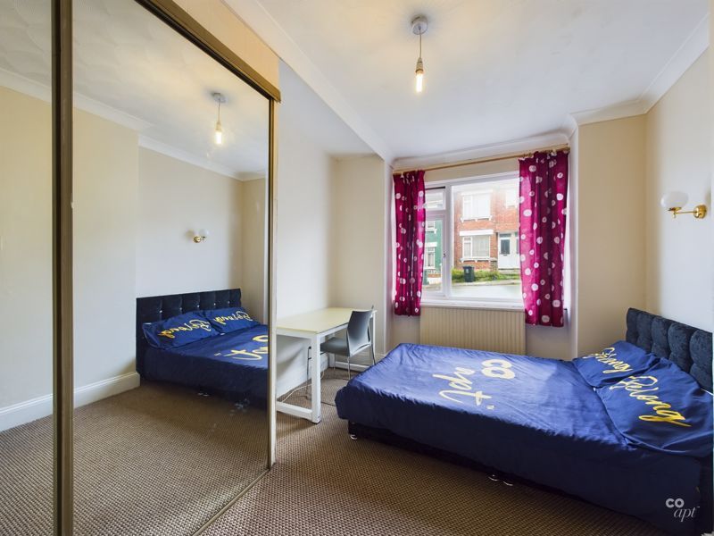 Property photo 3 of 8 Photo 12