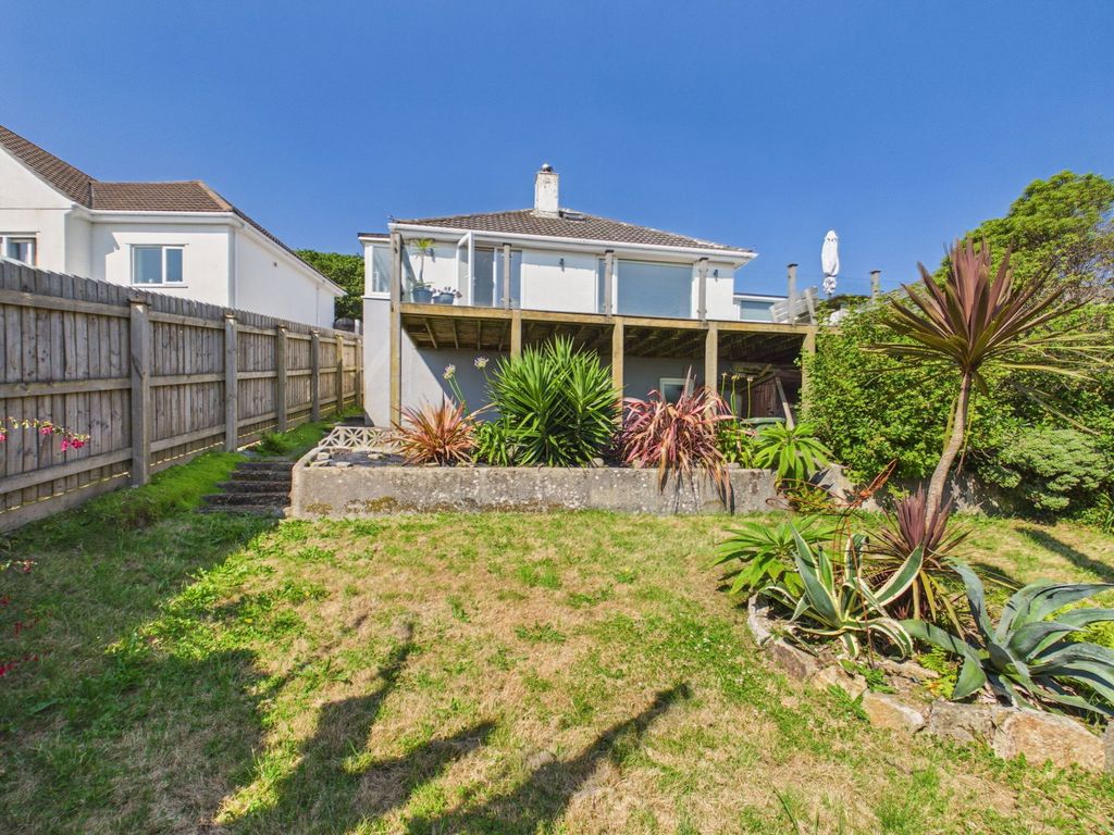 Property photo 3 of 13