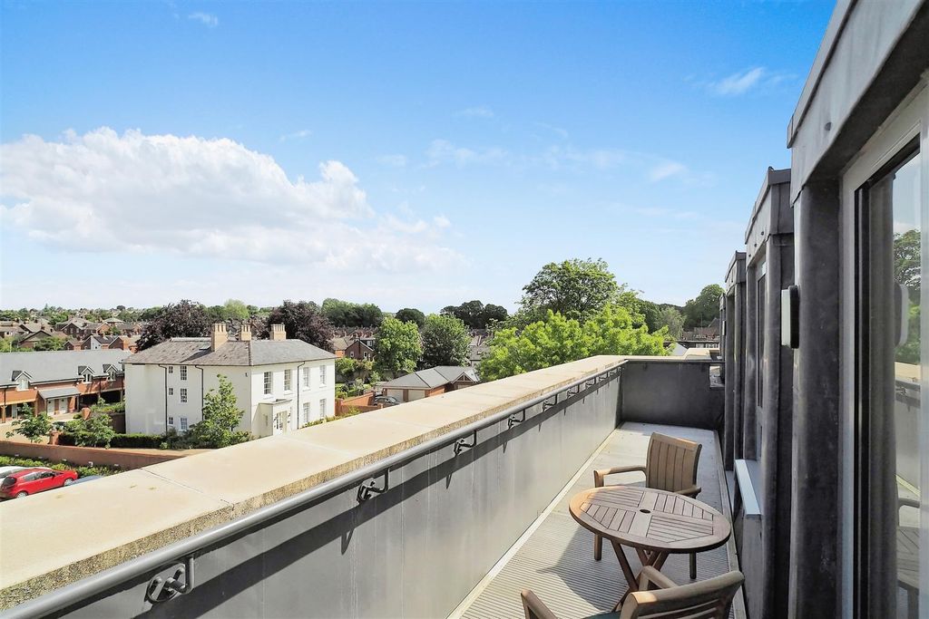 Additional image 22 of 2 bed flat for saleMonument Place, Endless Street, Salisbury SP1
