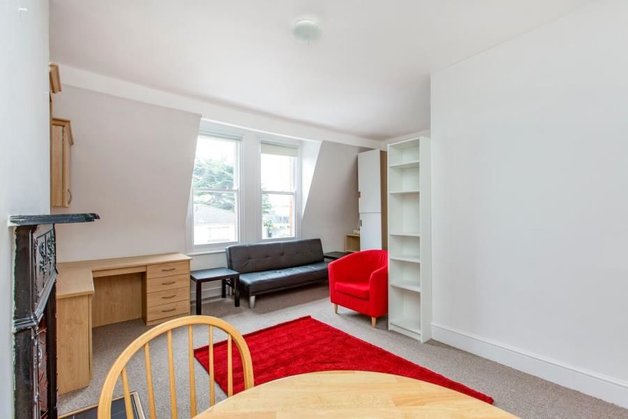 Property photo 1 of 5