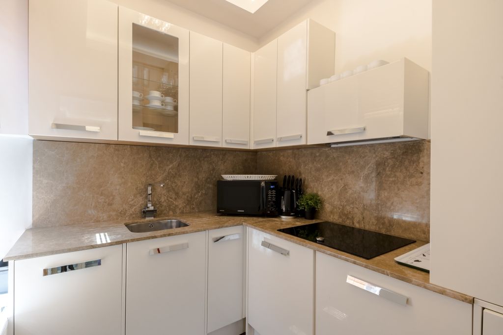 Property photo 2 of 12 Kitchen