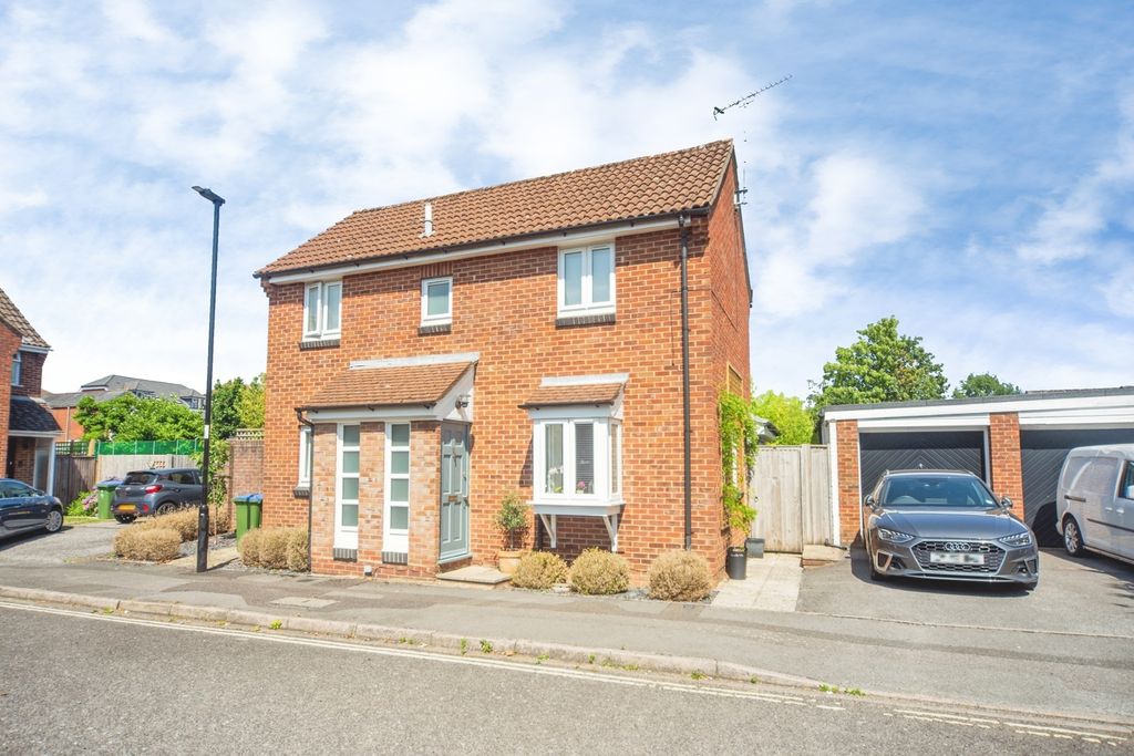 Property photo 1 of 16 Pbox-Img.Jpg