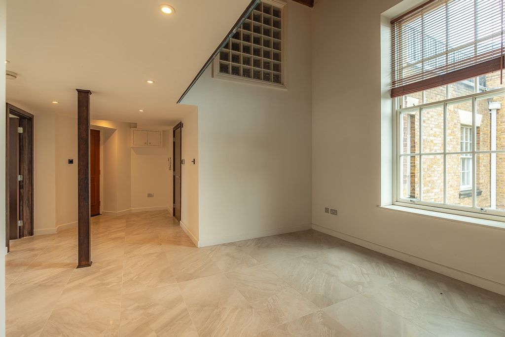 Property photo 1 of 30