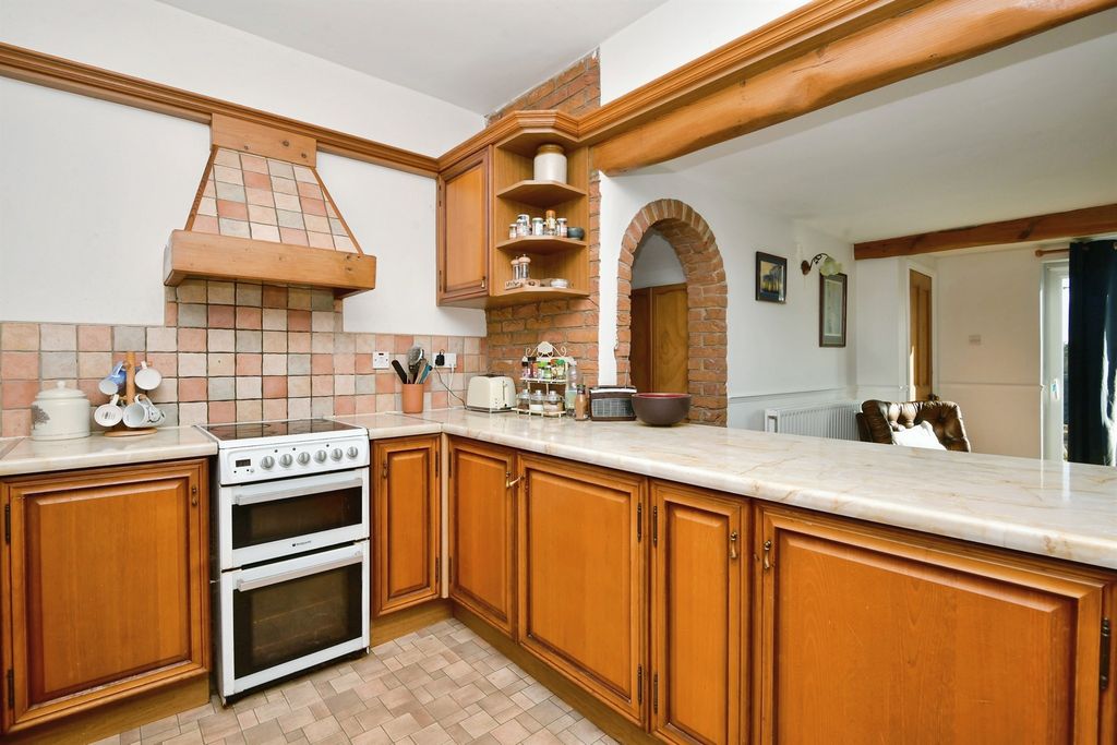 Property photo 3 of 22