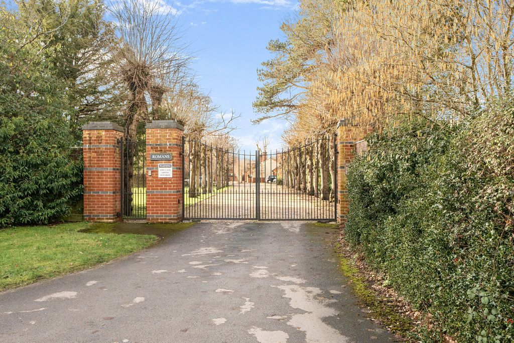 Property photo 1 of 23 1406925-4-6989Faf...