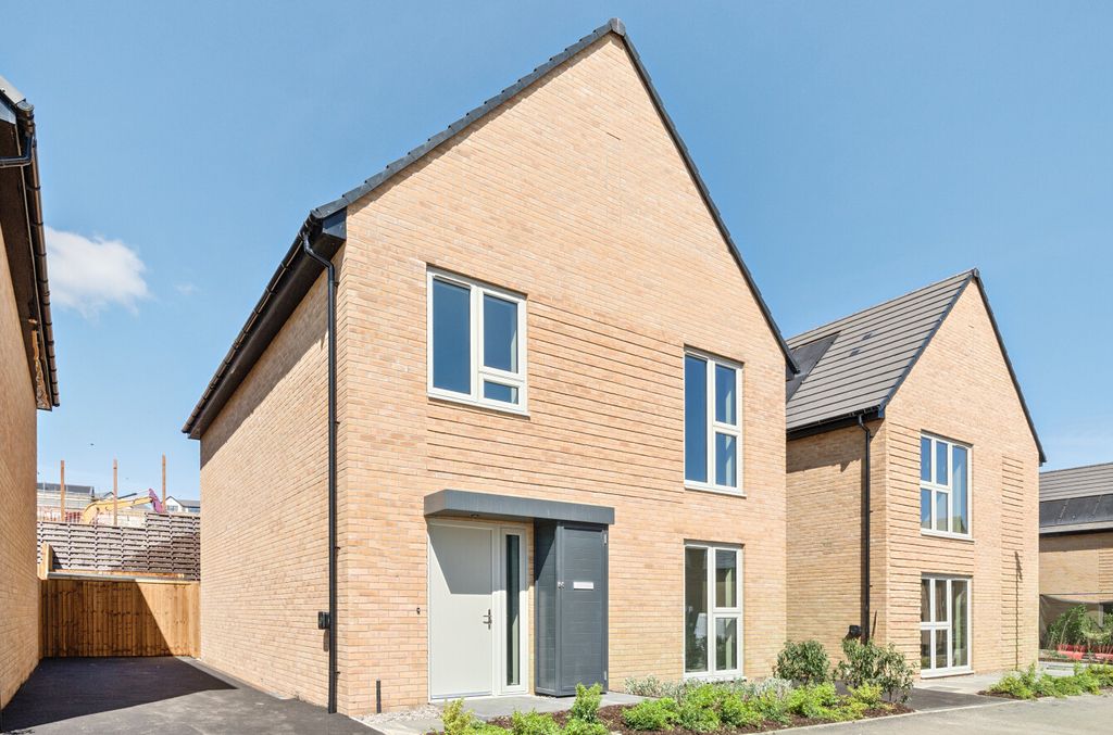 Property photo 1 of 21