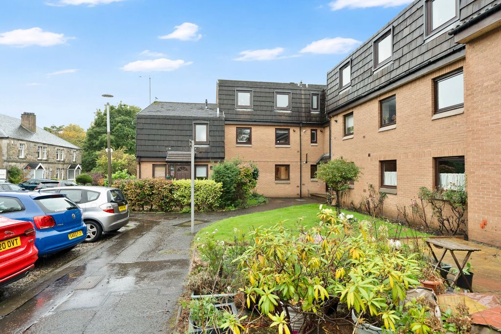 Property photo 1 of 37