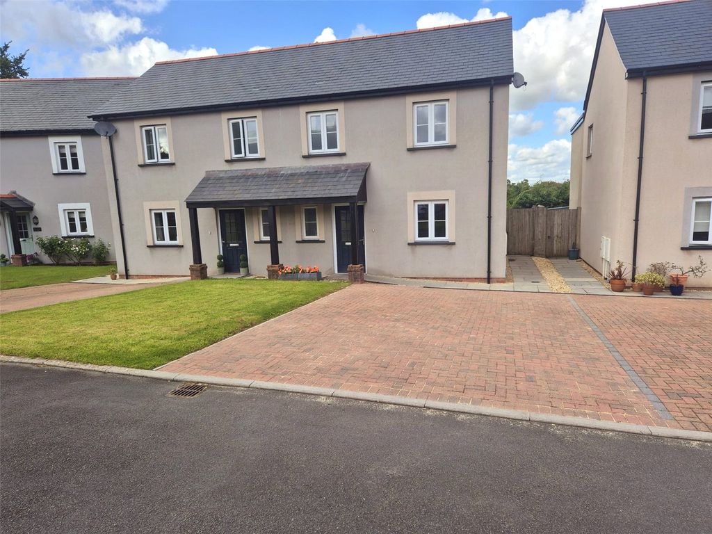 Property photo 1 of 17 Picture No. 21