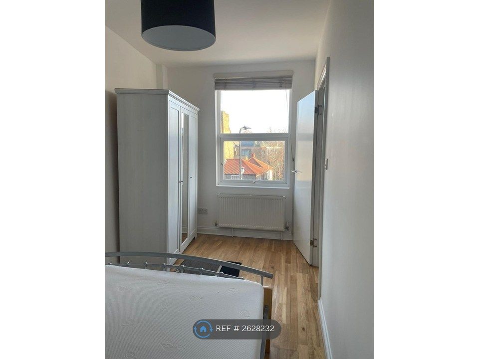 Property photo 3 of 6