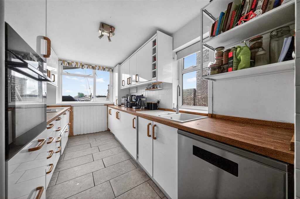 Property photo 3 of 16 1435064-25-69c6d1Eed9B71.Jpg