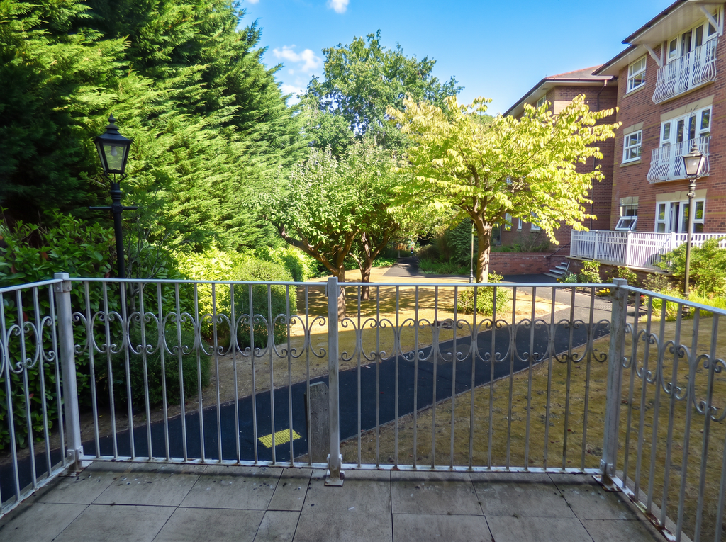 Property photo 3 of 14
