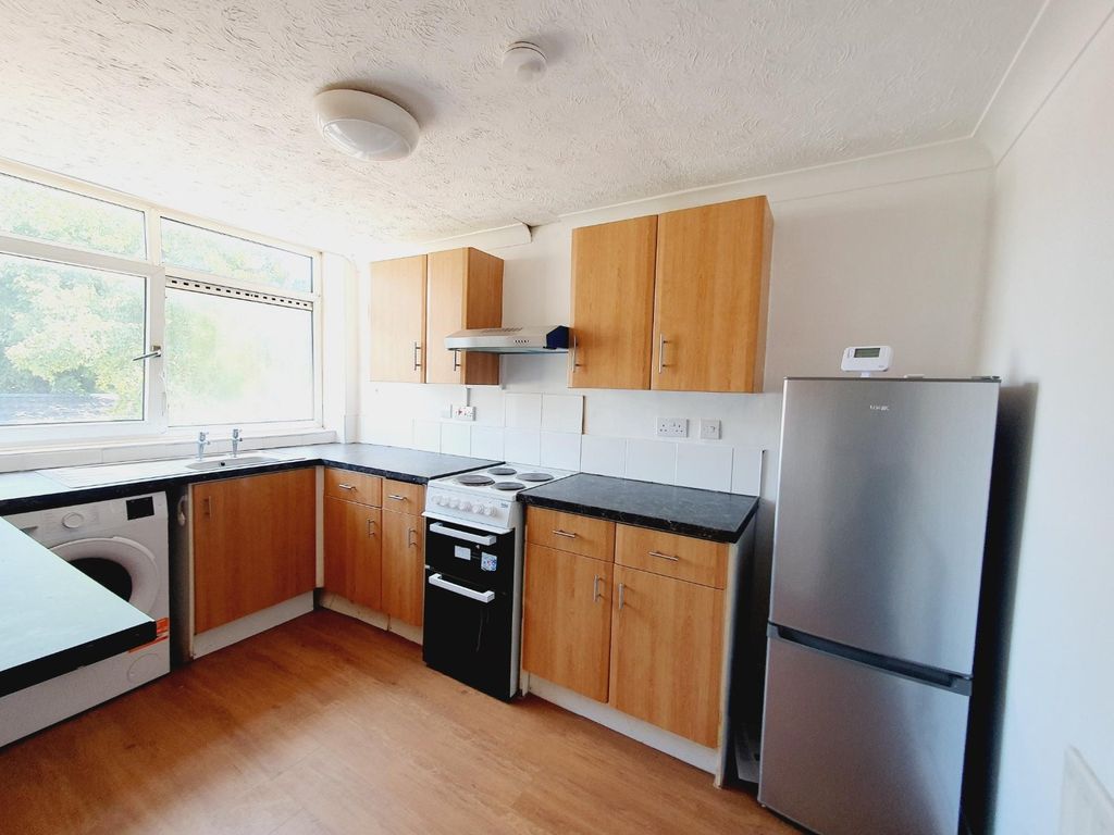 Property photo 2 of 12 Picture No. 05