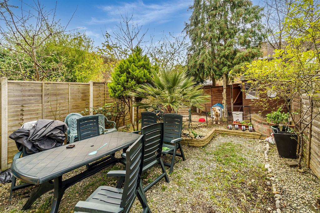 Property photo 3 of 12