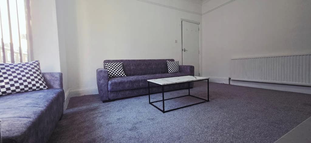 Property photo 3 of 9 Jpeg