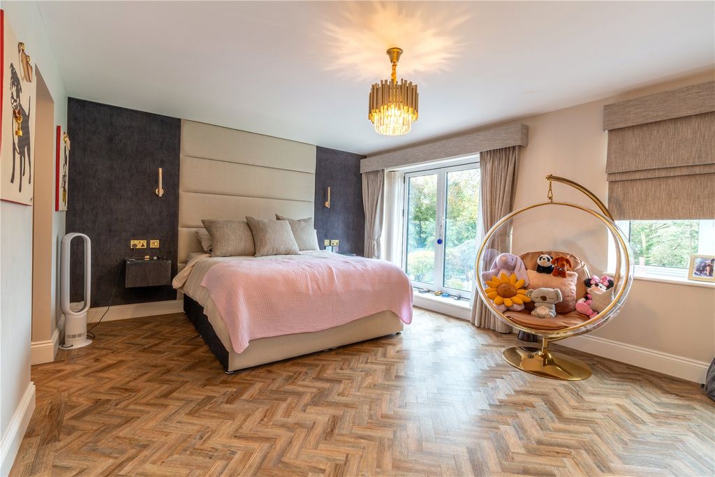 Additional image 11 of 5 bed detached house for saleDetached House Close To Station, Loughton, Essex IG10