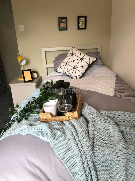 Property photo 1 of 4