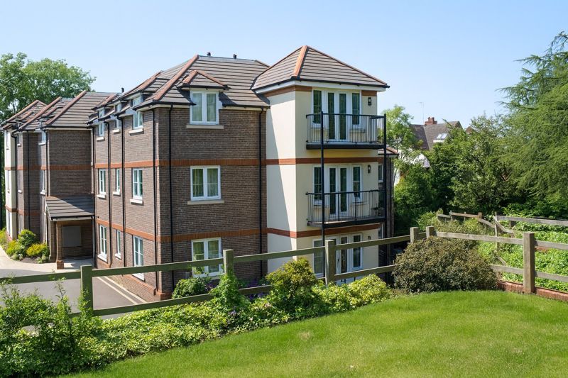 Property photo 1 of 6 Photo 9