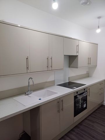 Property photo 1 of 6 Kitchen