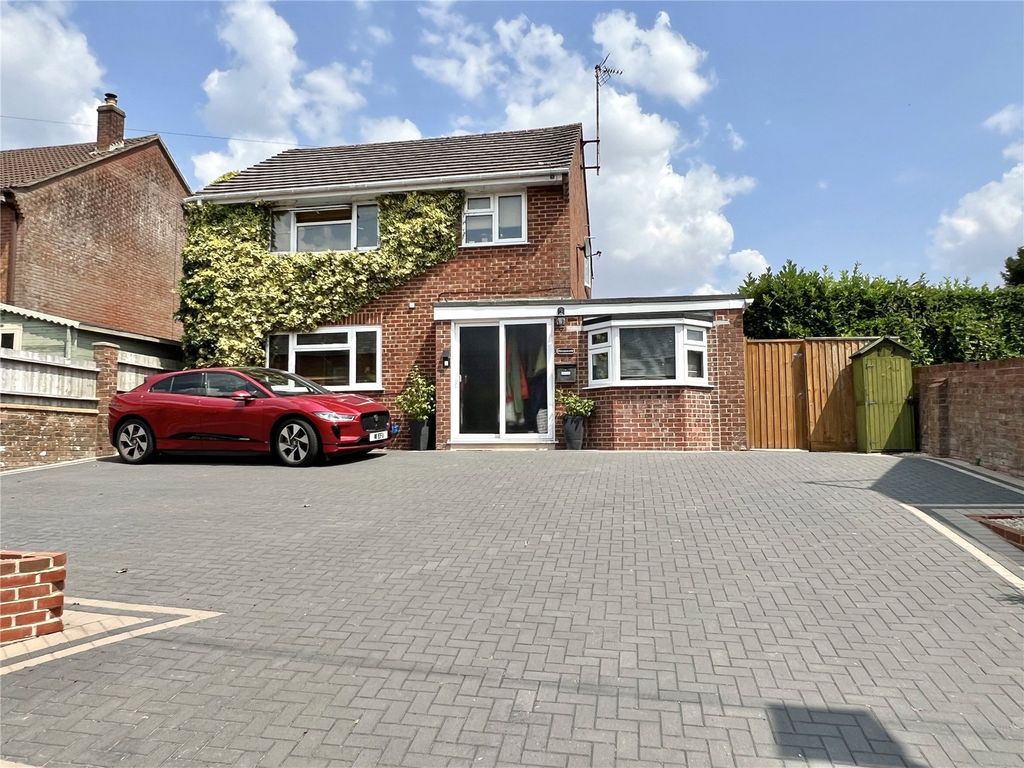 Property photo 1 of 19 Picture No. 24