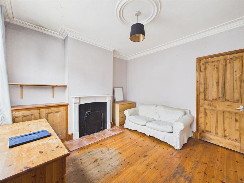 Property photo 2 of 8 Reception Room