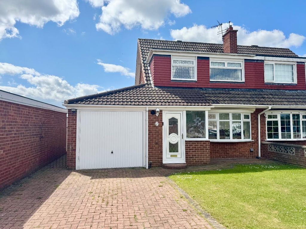 Property photo 1 of 13 External