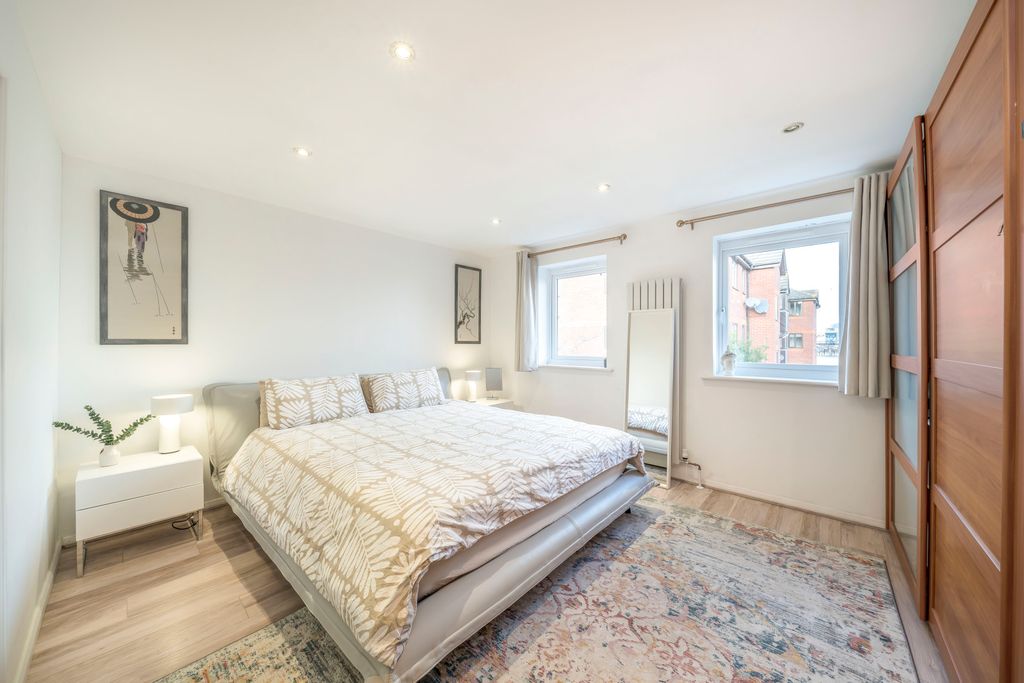 Property photo 3 of 6 Picture No. 27