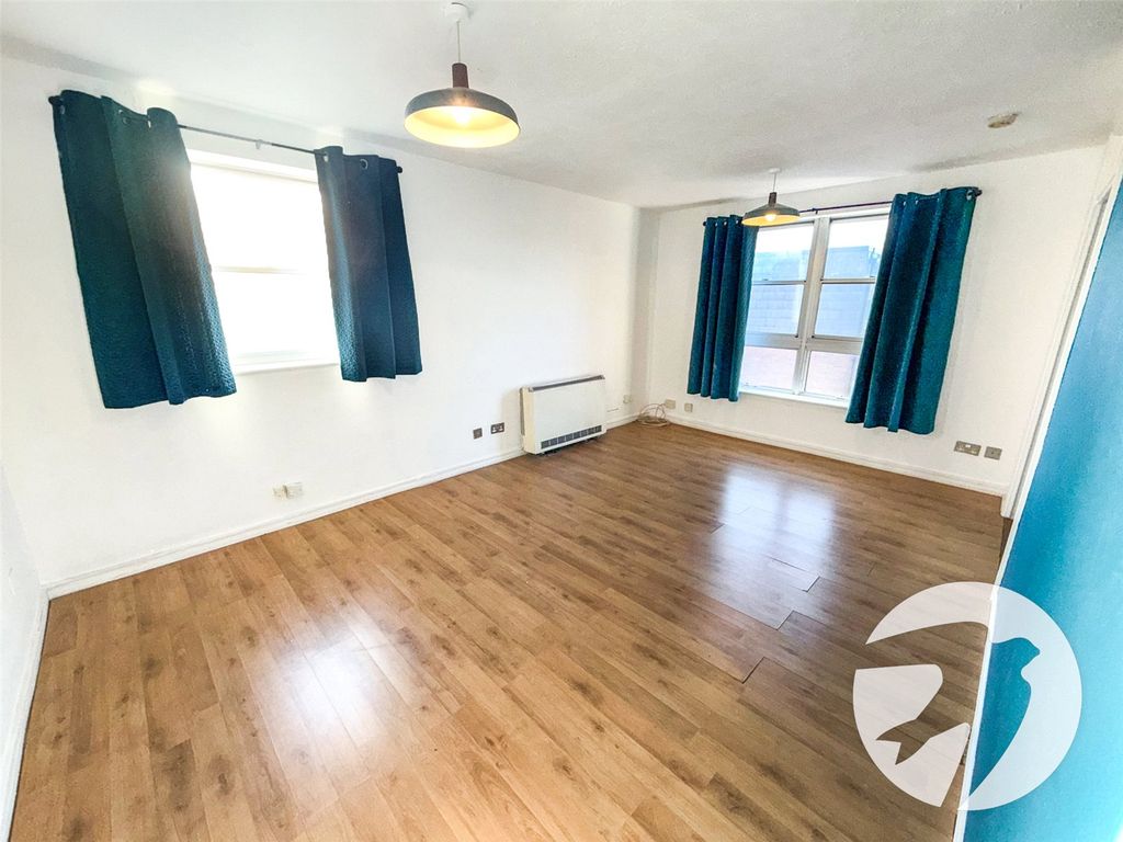 Property photo 2 of 9 Picture No. 07