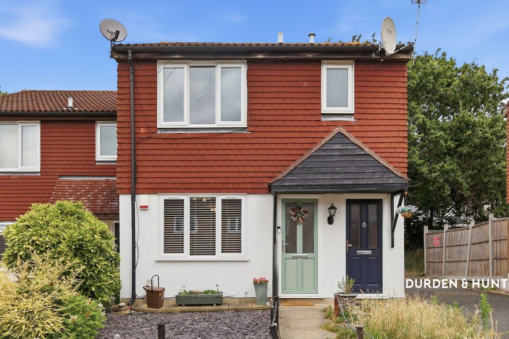 Property photo 1 of 16