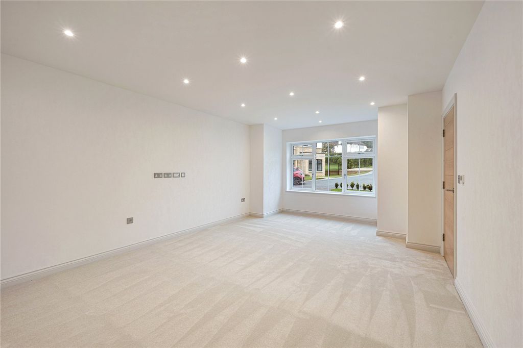 Property photo 3 of 11 Picture No. 07