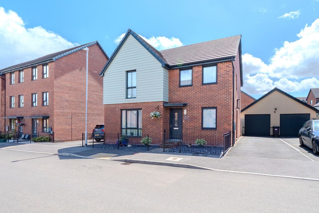 Property photo 1 of 35