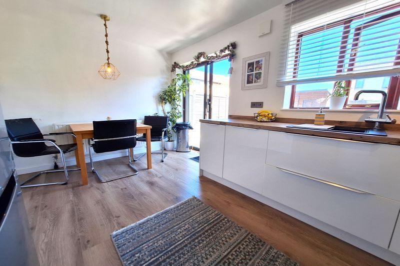 Property photo 3 of 16 Kitchen/Diner