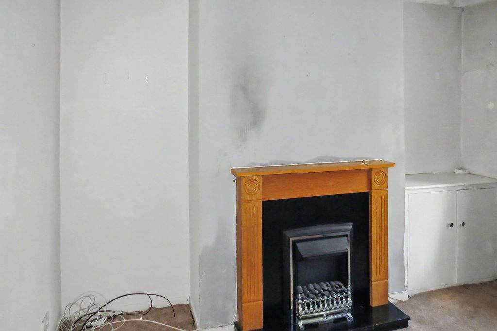 Property photo 3 of 14 84 Clarendon Road, Lancaster, Lancashire, La1 2Dq