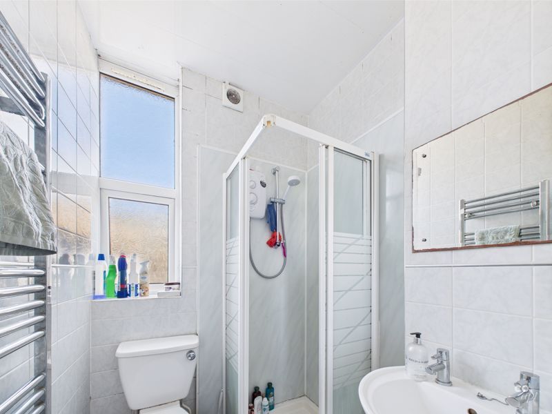 Property photo 3 of 8 Photo 17