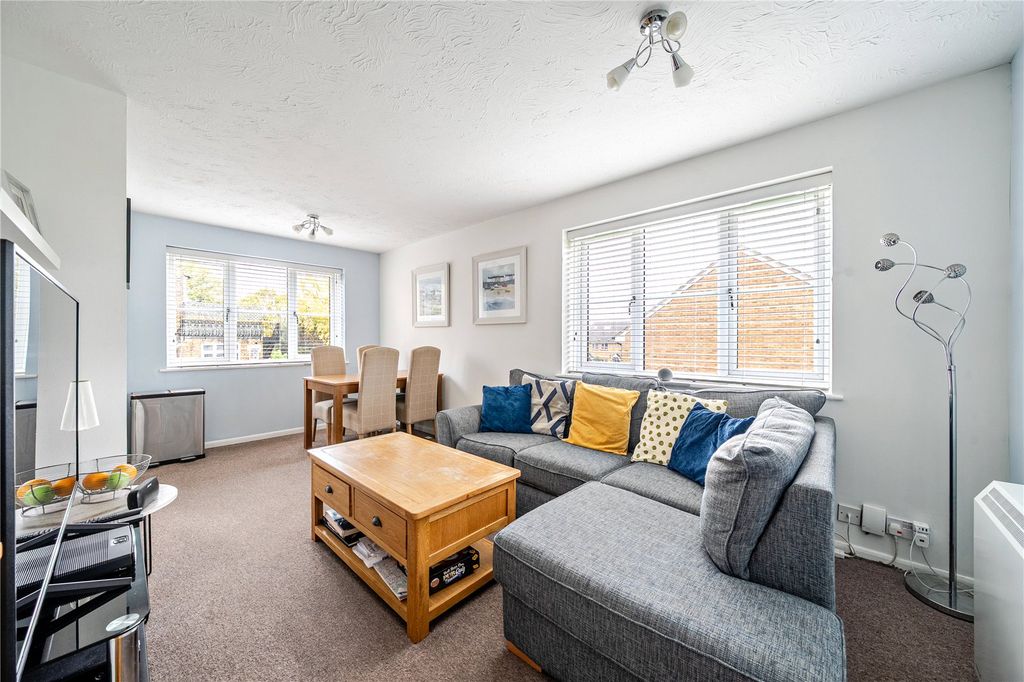 Property photo 2 of 15 Picture No. 20