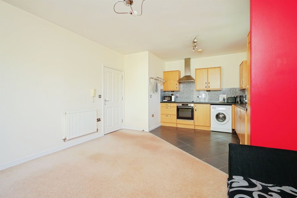 Property photo 3 of 16