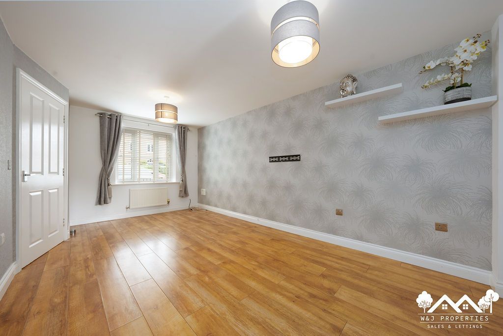 Property photo 3 of 29
