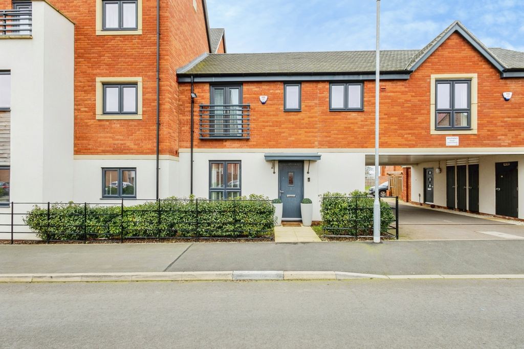 Property photo 1 of 18 Front