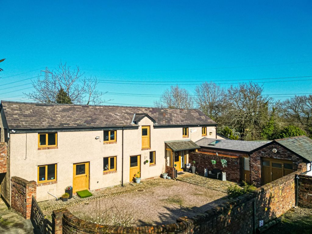 Property photo 2 of 39