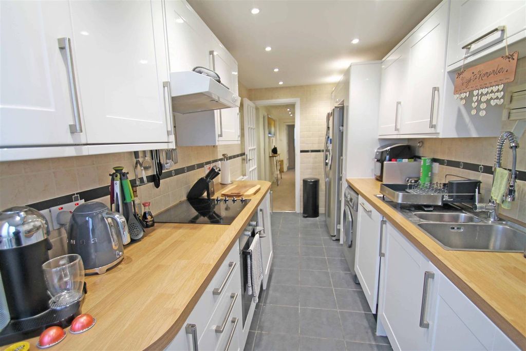 Property photo 2 of 13 Kitchen