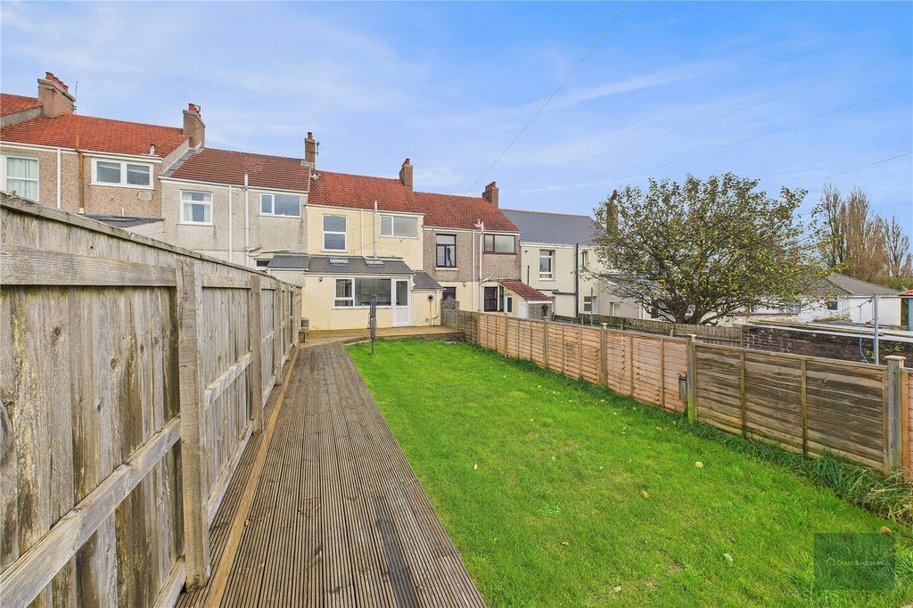 Property photo 2 of 15 Picture No. 24