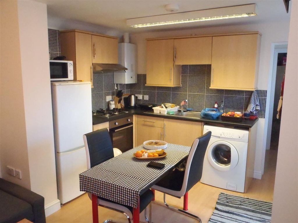 Property photo 3 of 5