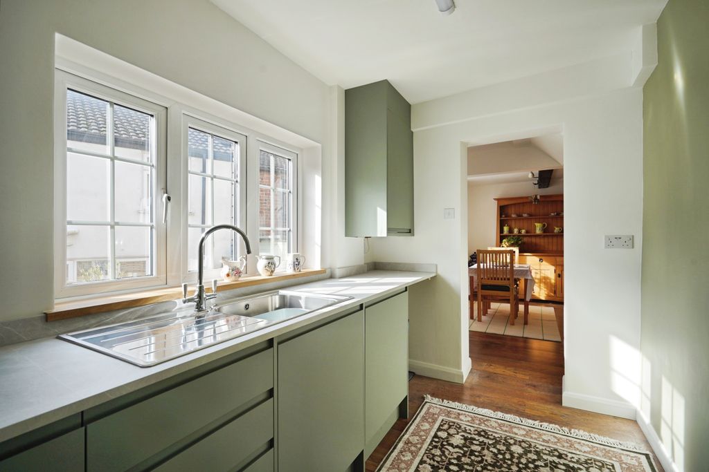 Property photo 3 of 15