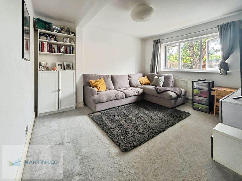 Property photo 2 of 12 09Fc233A-4
