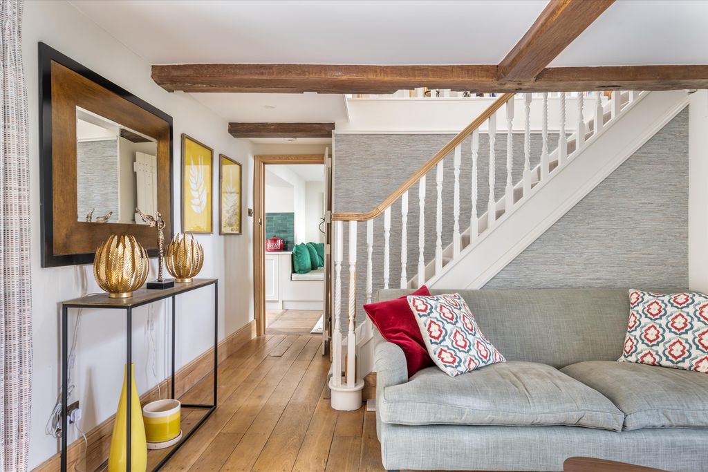 Property photo 3 of 24 Image