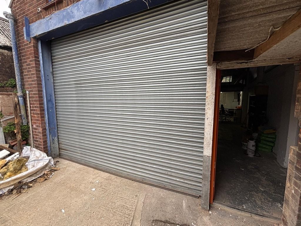 Property photo 2 of 5 Photo 4