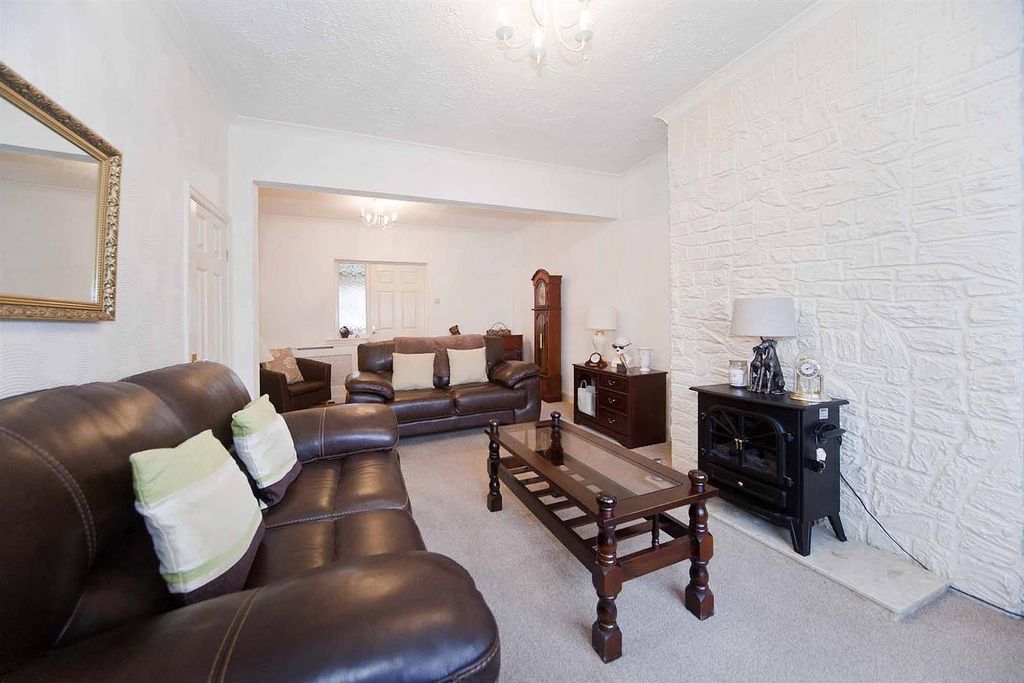 Property photo 2 of 14 Img_0125.Jpg