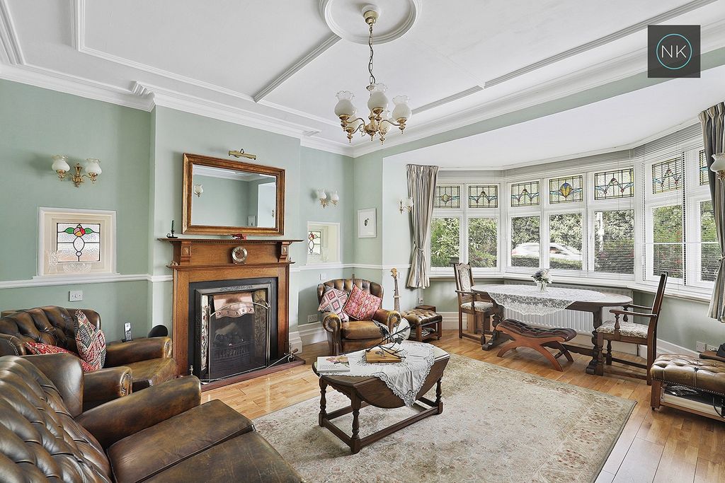 Property photo 2 of 35 4118473