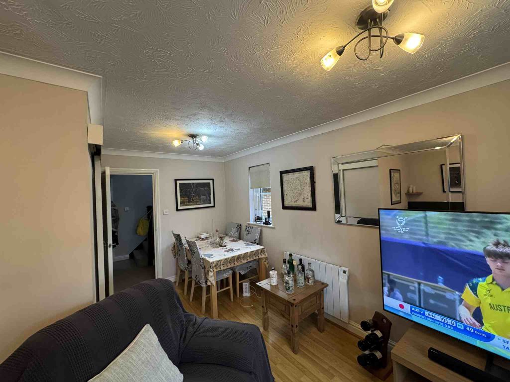 Property photo 3 of 9