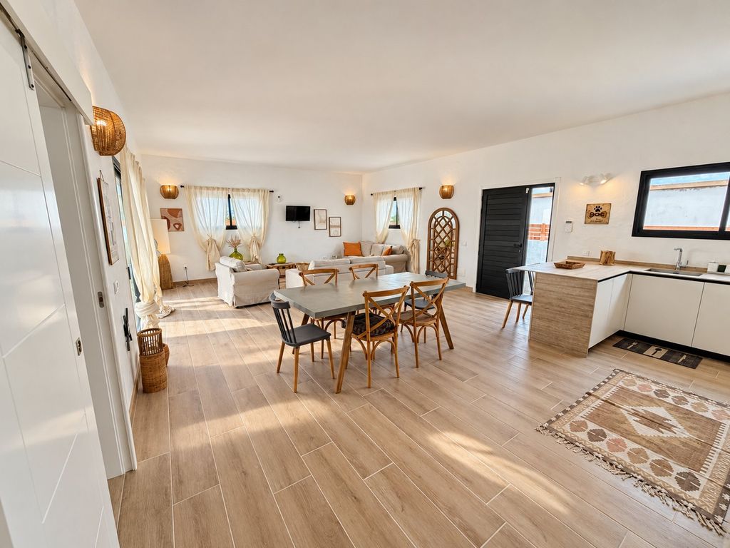 Property photo 1 of 35
