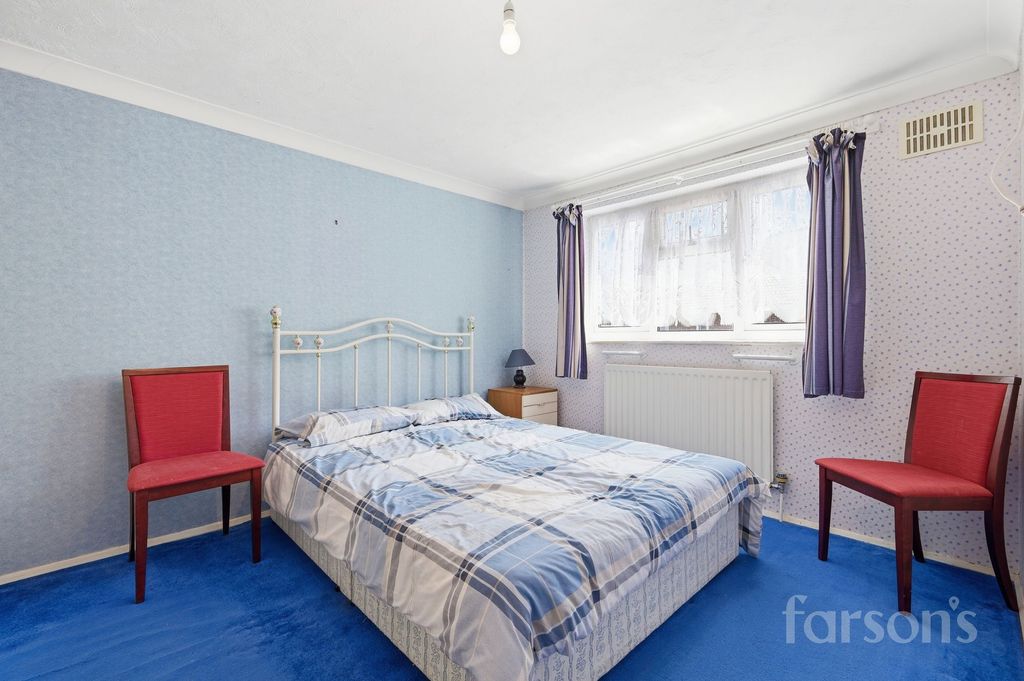 Property photo 3 of 23